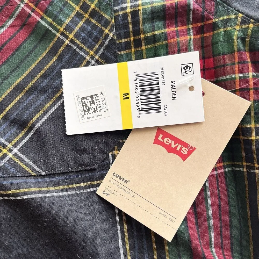 New‎ Levi's Black Green Blue Red Malden Christmas Plaid Long Sleeve Mens M